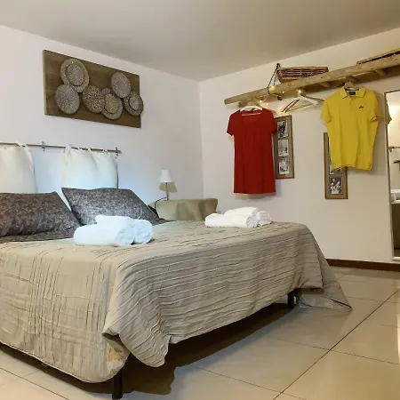 Azzurra Flat Center Appartement Bari