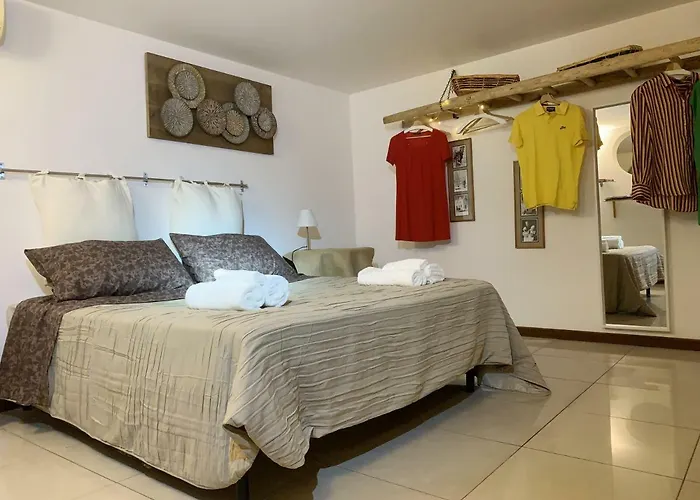 Azzurra Flat Center Apartment Bari